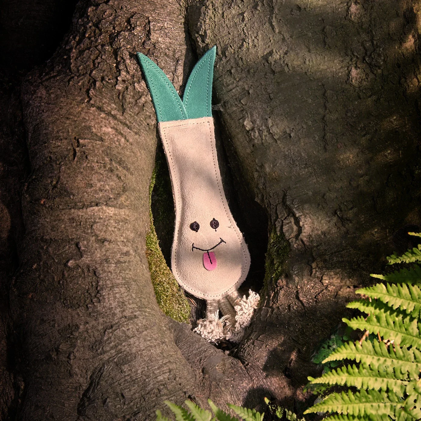 Lenny the Leek, Eco Dog Toy - Image 4